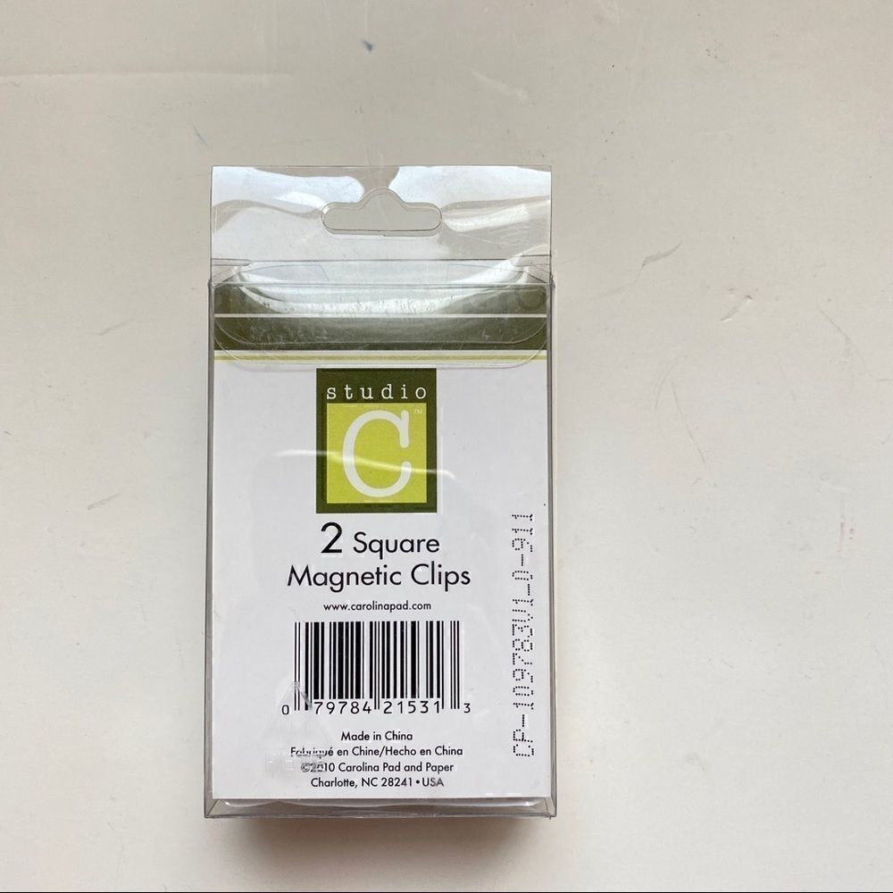 New 2 square magnetic clips - Picture 3 of 3